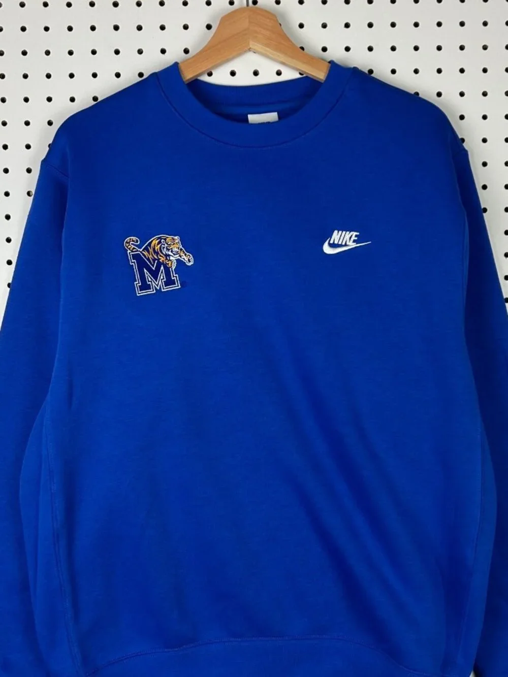 Nike Memphis Tiger Crewneck Sweatshirt Medium Blue Swoosh Sportswear Team Issued